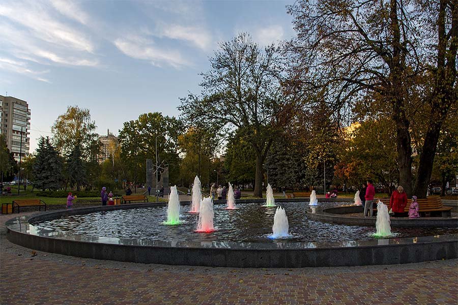 Комплекс водних об'єктів у міському парку - Фото №2