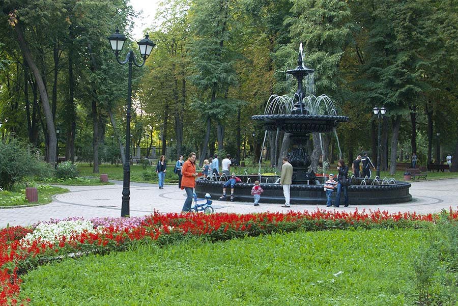 Історичний чавунний фонтан Термена в Києві - Фото №2