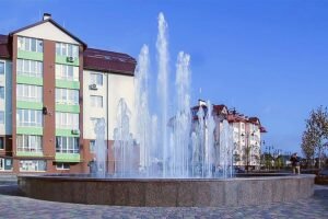 Водные инсталляции и каскады в жилом комплексе