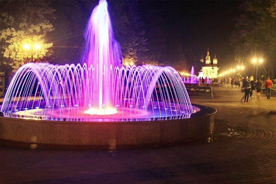 Світломузичний ансамбль фонтанів на Алеї Героїв - Фото №2